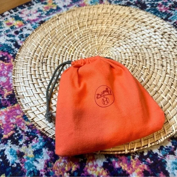 Hermes La Tour Eiffel S’Envole Silk Printed Scarf With Bag New - Picture 7 of 8